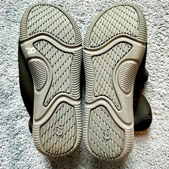 Women’s Easy Spirit Velcro Sandals - Size 9 - NWOT - Picture 4 of 5